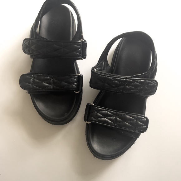 Universal Thread Quilted Platform Dad Sandals Black Size 5 - Picture 2 of 7